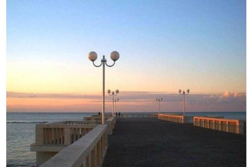 Cosy Studio Flat On The Seaside Lejlighed Lido di Ostia Eksteriør billede