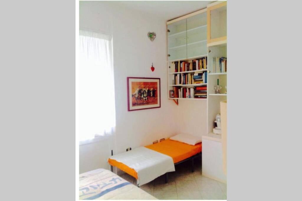 Cosy Studio Flat On The Seaside Lejlighed Lido di Ostia Eksteriør billede